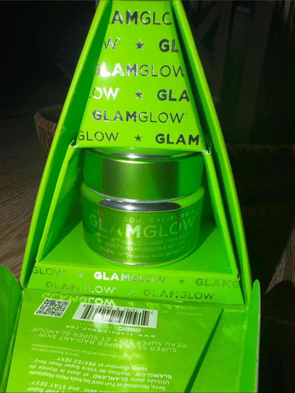 GlamGlow Power Mud RV:$40 - Picture 3 of 4